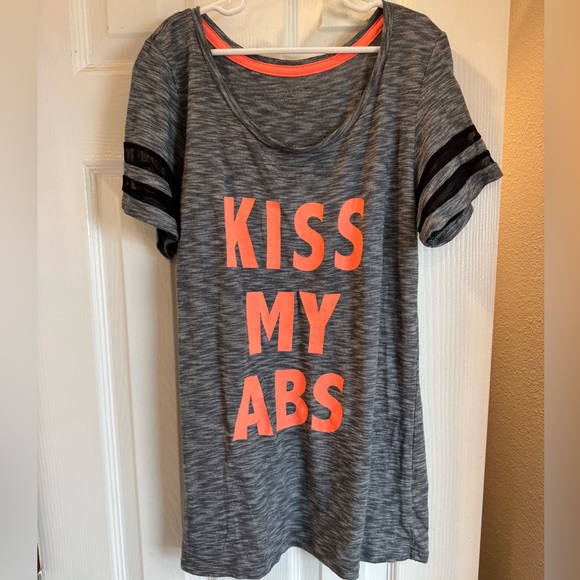 EVCR “Kiss My Abs” Gray and Orange Graphic Tee - Picture 1 of 3